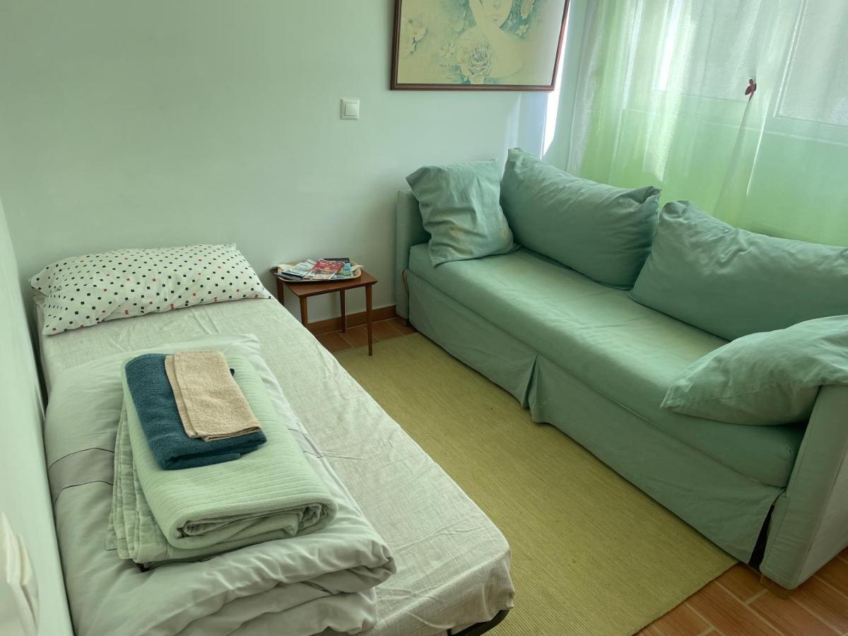 Room Near Athens Airport & Pallini Metro & Bus Station Bagian luar foto